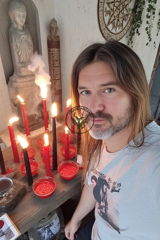 Chi Siamo - Triade Arcana - Studio Esoterico